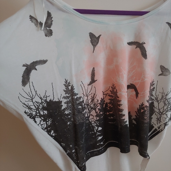 Batwing top - Picture 2 of 4